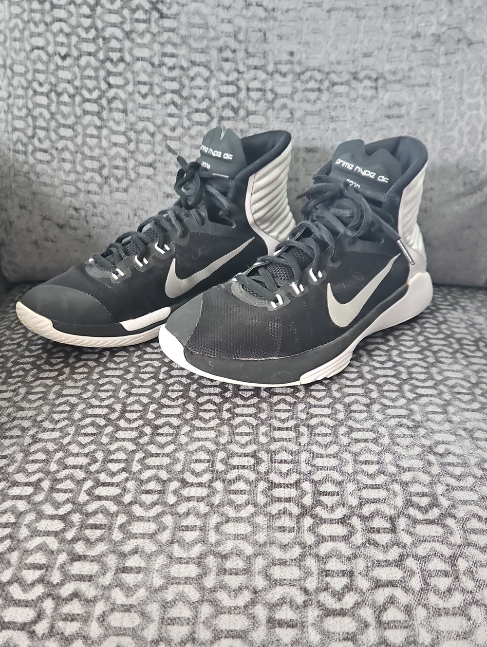 Prime Hype dc 2016 Nike Black & Gray High-Top Shoes, Sz 7, GC